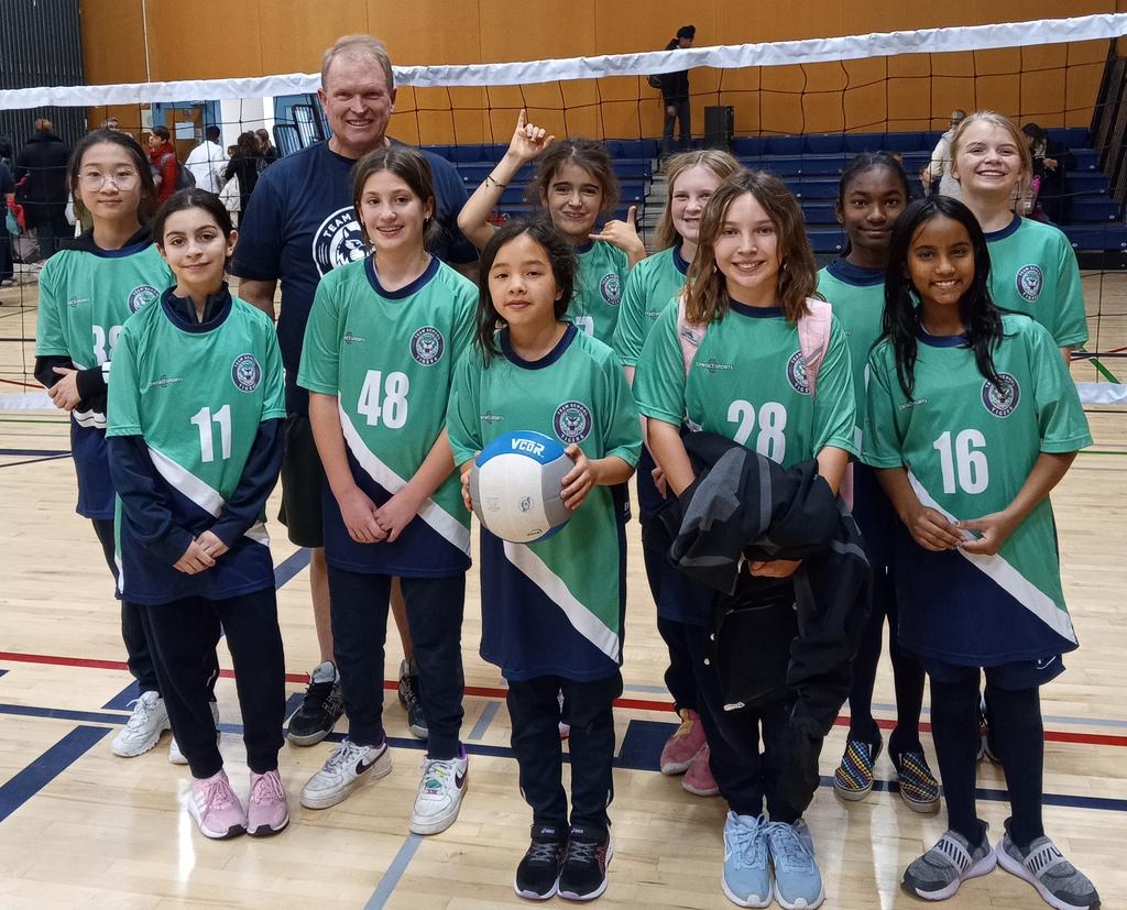 Volley Girls Impress At Mentor Invitational